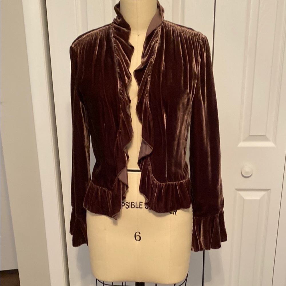 Elegant Brown Velvet Blazer with Ruffled Trim